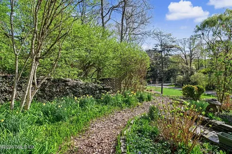 14 Upland Drive Greenwich CT 06831