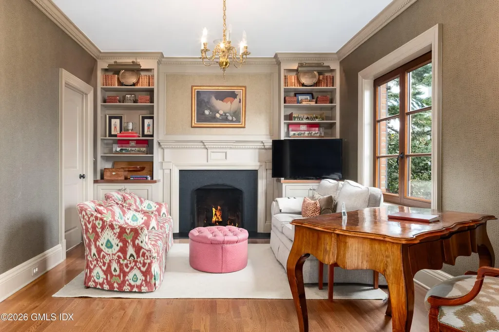 15 Field Road Riverside CT 06878