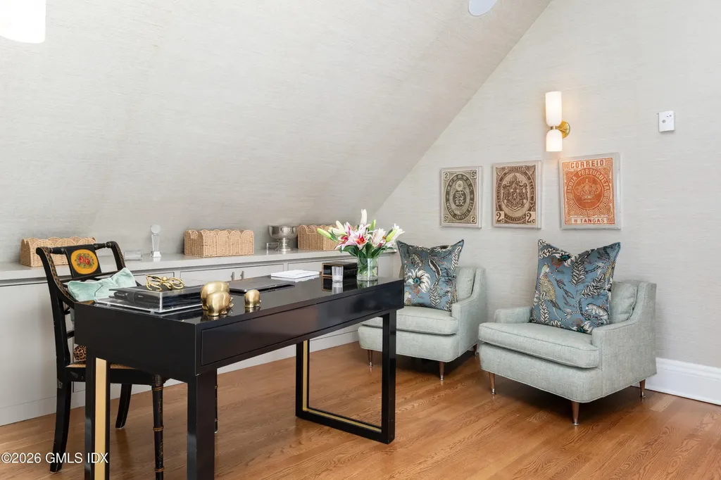 15 Field Road Riverside CT 06878