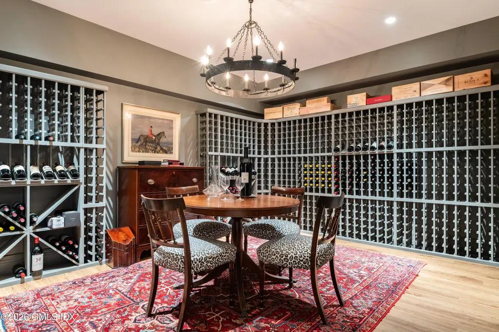 15 Field Road Riverside CT 06878