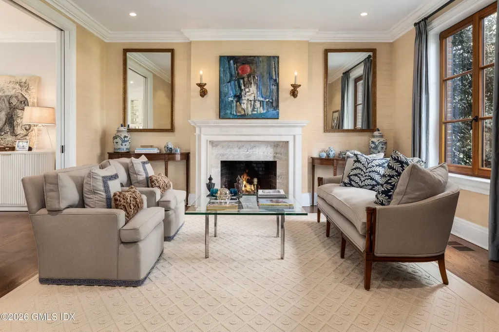 15 Field Road Riverside CT 06878