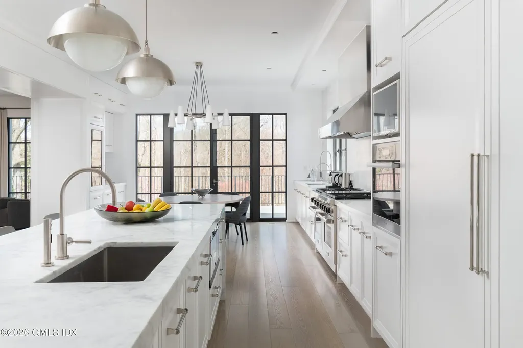 425 N Maple Avenue Greenwich CT 06830