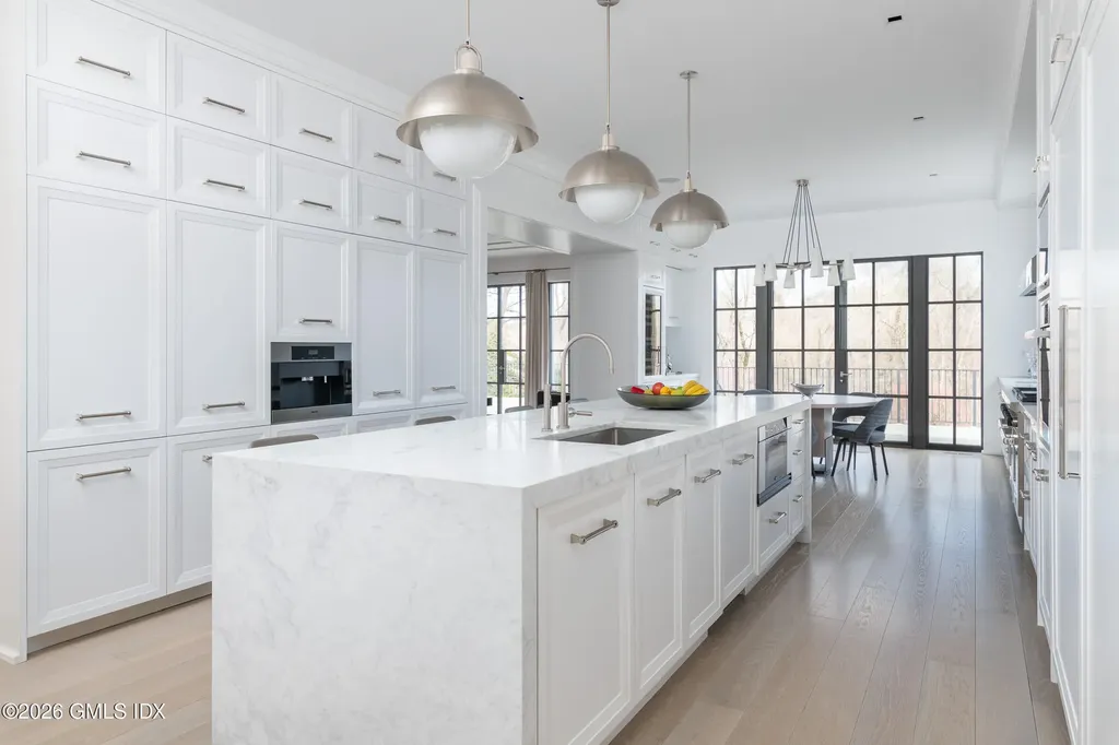 425 N Maple Avenue Greenwich CT 06830