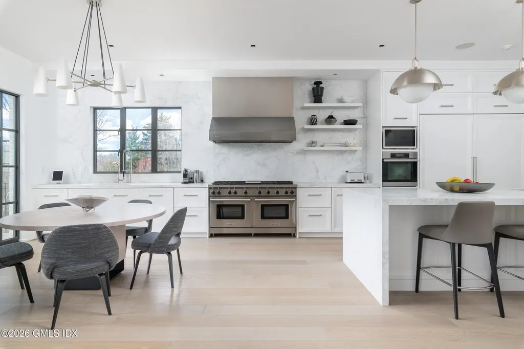425 N Maple Avenue Greenwich CT 06830