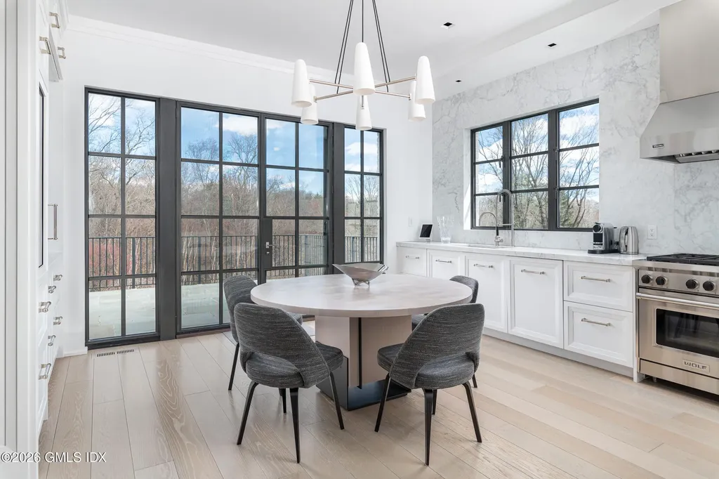 425 N Maple Avenue Greenwich CT 06830