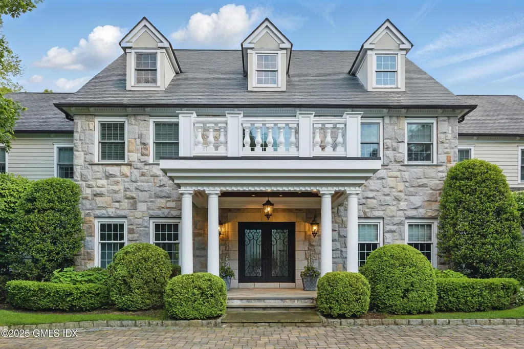 34 Carrington Drive Greenwich CT 06831