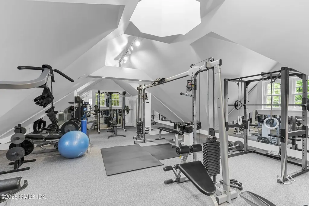 34 Carrington Drive Greenwich CT 06831