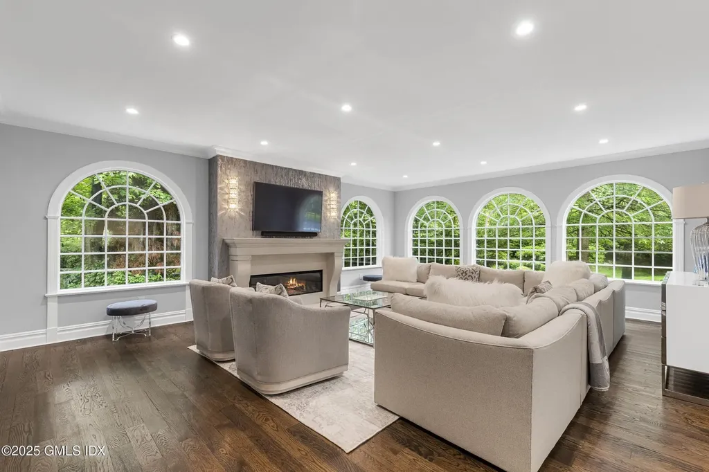 34 Carrington Drive Greenwich CT 06831