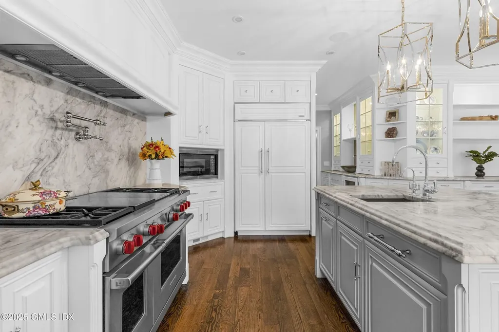 34 Carrington Drive Greenwich CT 06831