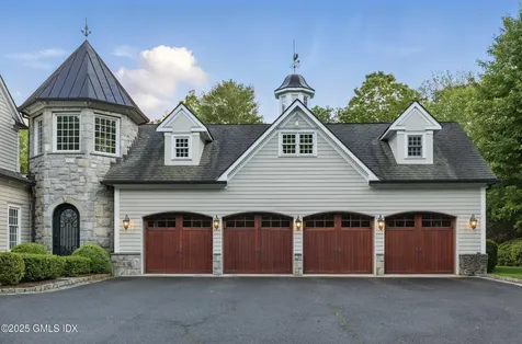 34 Carrington Drive Greenwich CT 06831