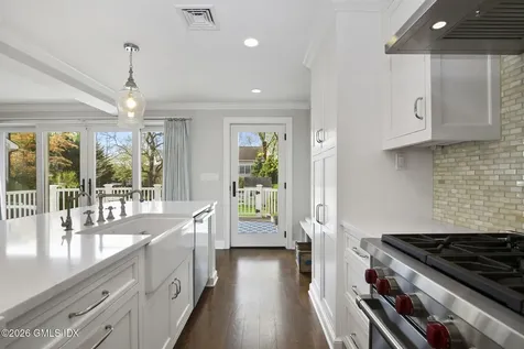 18 W End Avenue Old Greenwich CT 06870