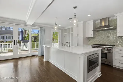 18 W End Avenue Old Greenwich CT 06870