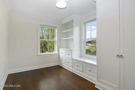 18 W End Avenue Old Greenwich CT 06870