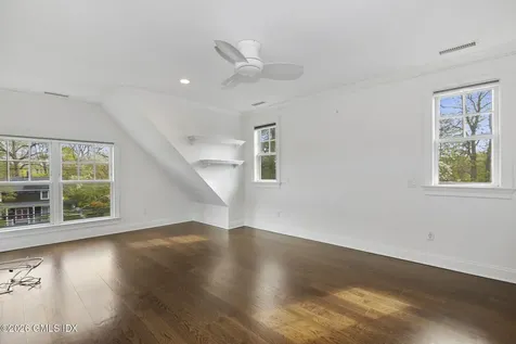 18 W End Avenue Old Greenwich CT 06870