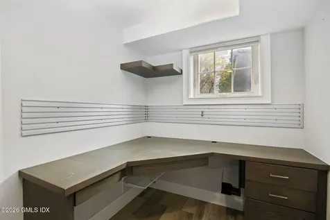 18 W End Avenue Old Greenwich CT 06870