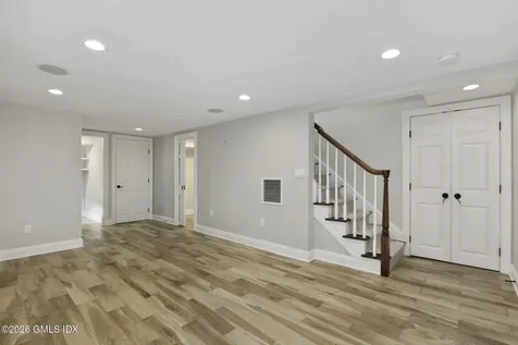 18 W End Avenue Old Greenwich CT 06870