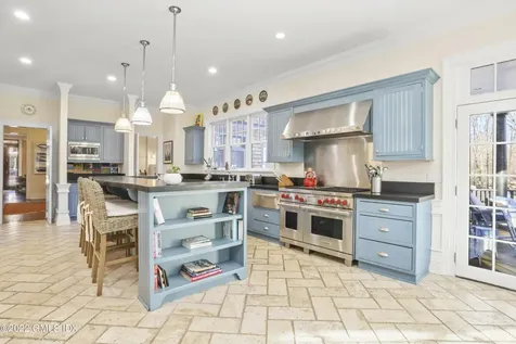 59 Cat Rock Road Cos Cob CT 06807