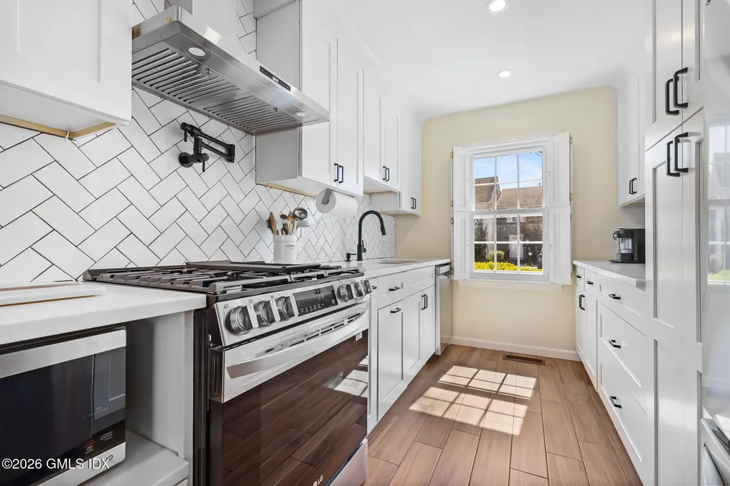98 Valley Road Cos Cob CT 06807