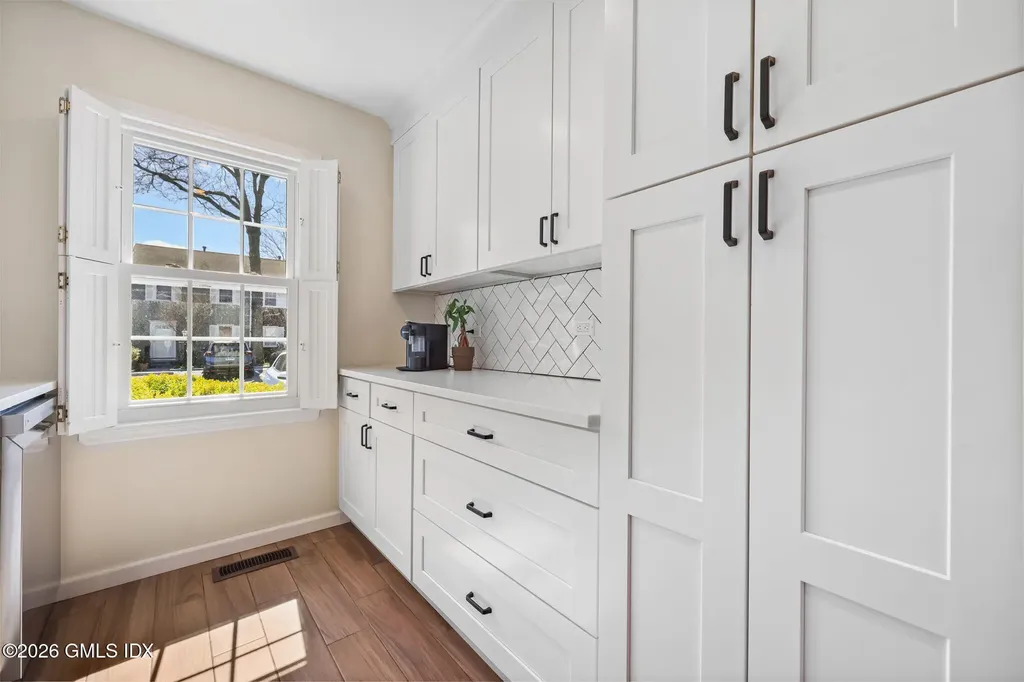 98 Valley Road Cos Cob CT 06807