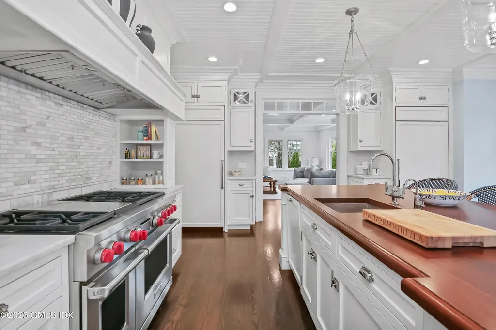 45 Willow Road Riverside CT 06878