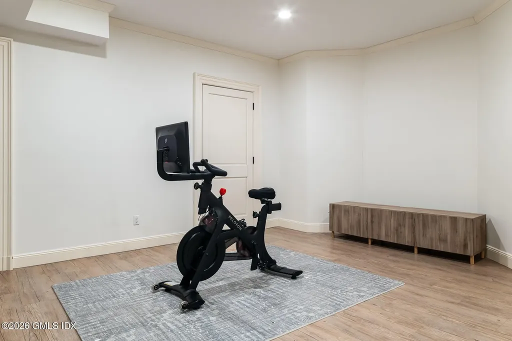 45 Willow Road Riverside CT 06878