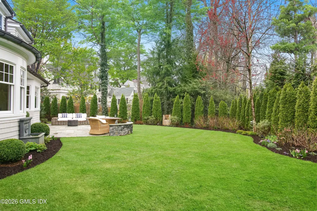 45 Willow Road Riverside CT 06878