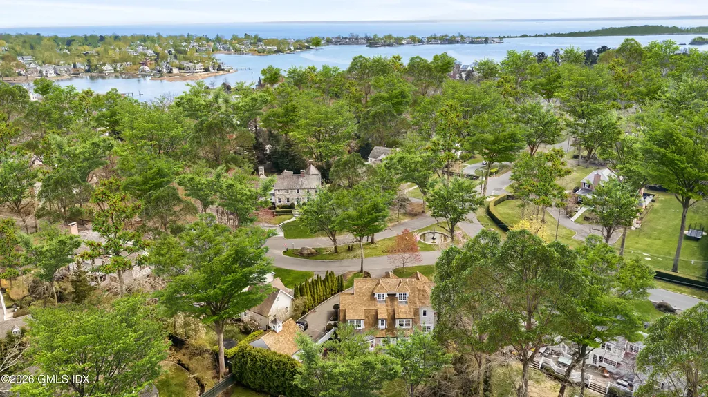 45 Willow Road Riverside CT 06878