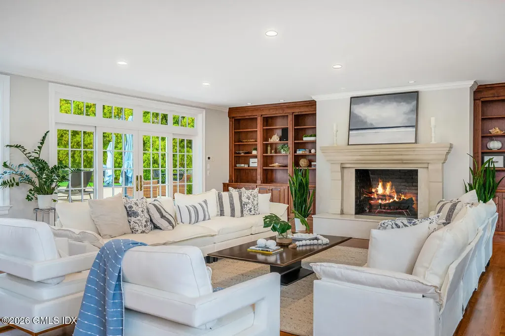 21 Fox Hill Lane Darien CT 06820