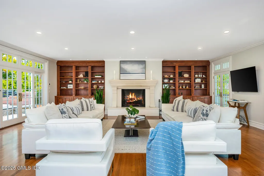 21 Fox Hill Lane Darien CT 06820