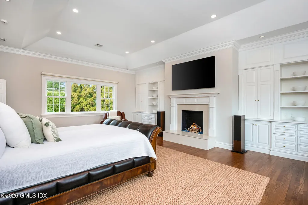 21 Fox Hill Lane Darien CT 06820