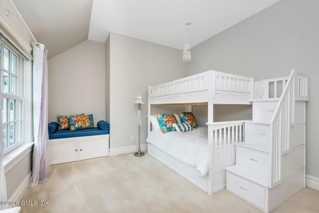 21 Fox Hill Lane Darien CT 06820