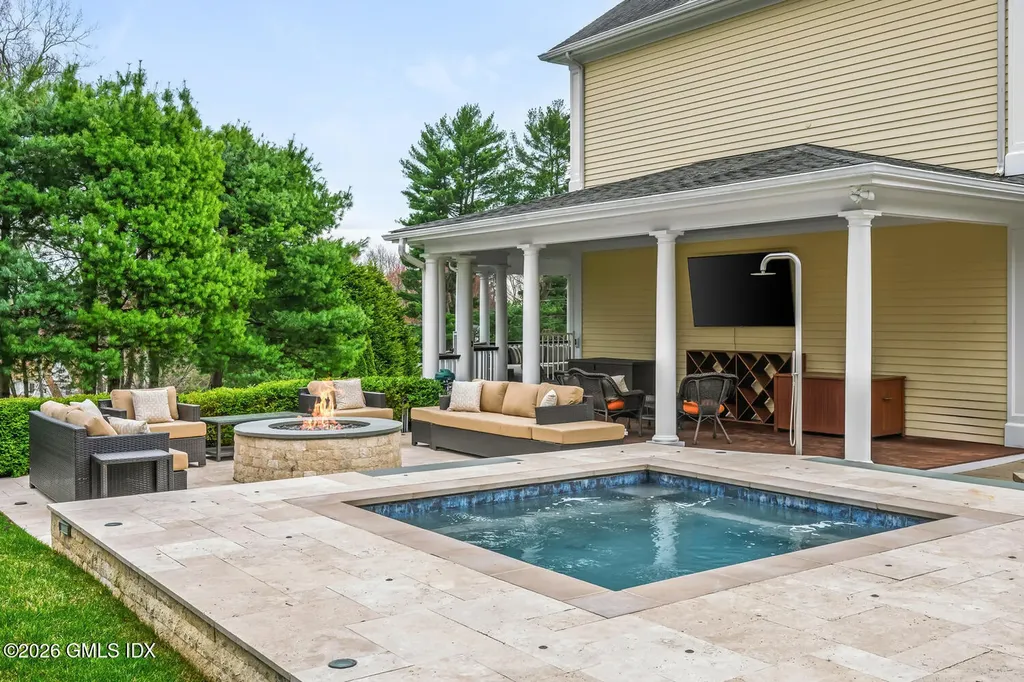 21 Fox Hill Lane Darien CT 06820