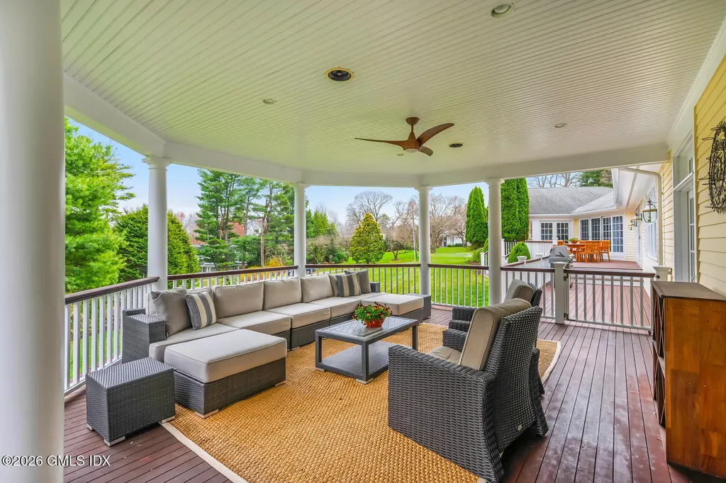 21 Fox Hill Lane Darien CT 06820
