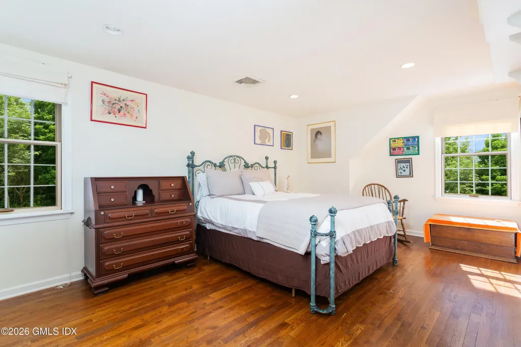 150 N Old Stone Bridge Road Cos Cob CT 06807