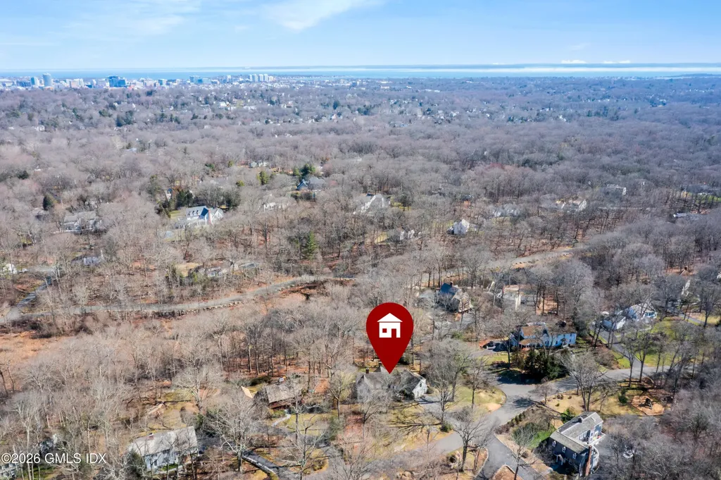 150 N Old Stone Bridge Road Cos Cob CT 06807