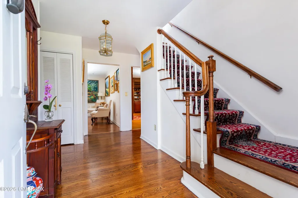 150 N Old Stone Bridge Road Cos Cob CT 06807