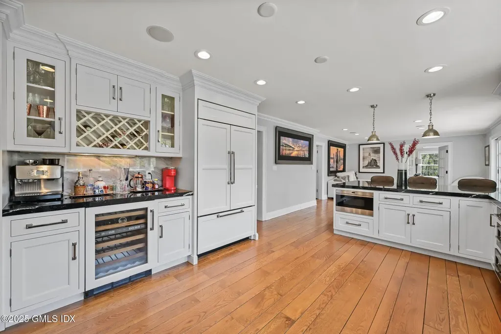 33 Cliffdale Road Greenwich CT 06831