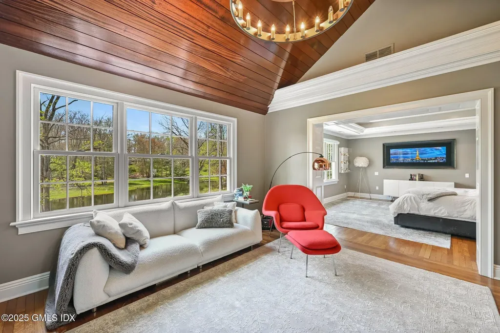 33 Cliffdale Road Greenwich CT 06831