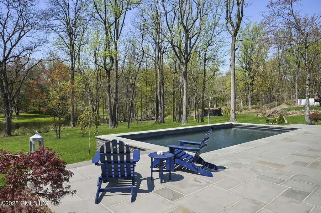 33 Cliffdale Road Greenwich CT 06831