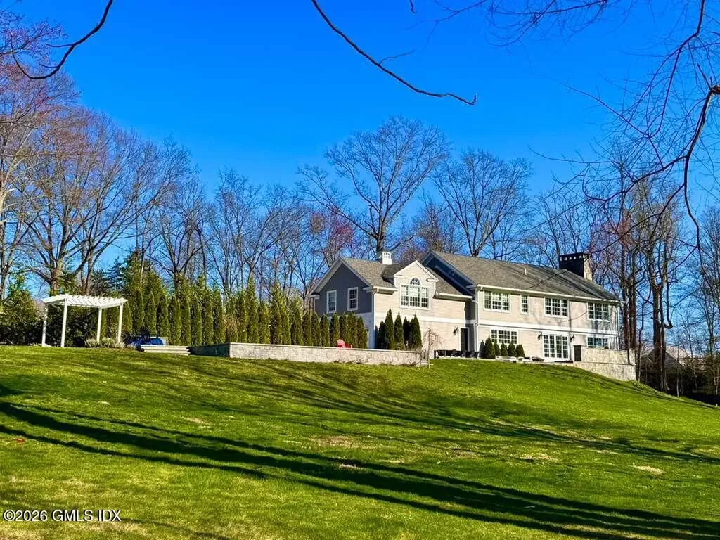 33 Cliffdale Road Greenwich CT 06831