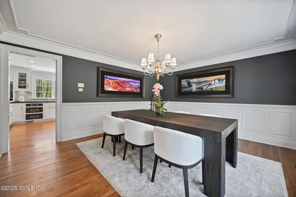 33 Cliffdale Road Greenwich CT 06831