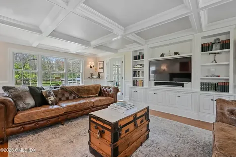 33 Cliffdale Road Greenwich CT 06831