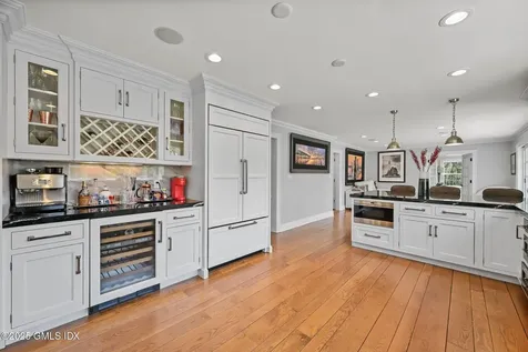 33 Cliffdale Road Greenwich CT 06831