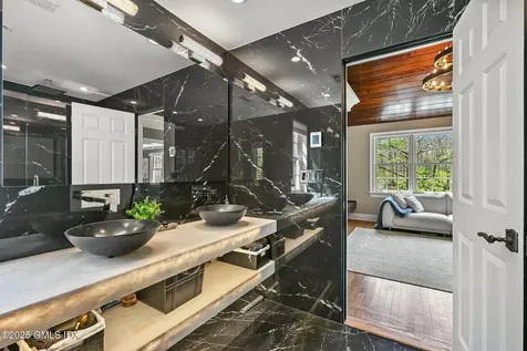 33 Cliffdale Road Greenwich CT 06831