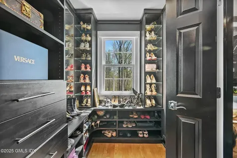 33 Cliffdale Road Greenwich CT 06831