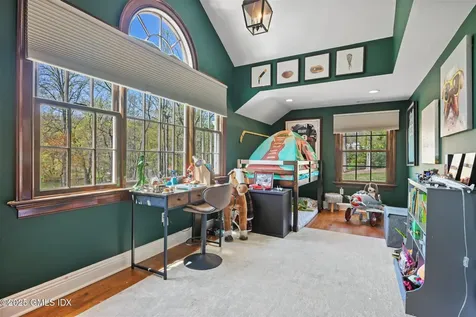 33 Cliffdale Road Greenwich CT 06831
