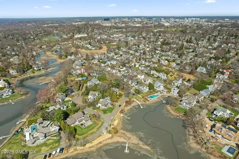 16 Hendrie Drive Old Greenwich CT 06870