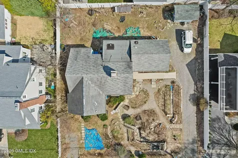 16 Hendrie Drive Old Greenwich CT 06870