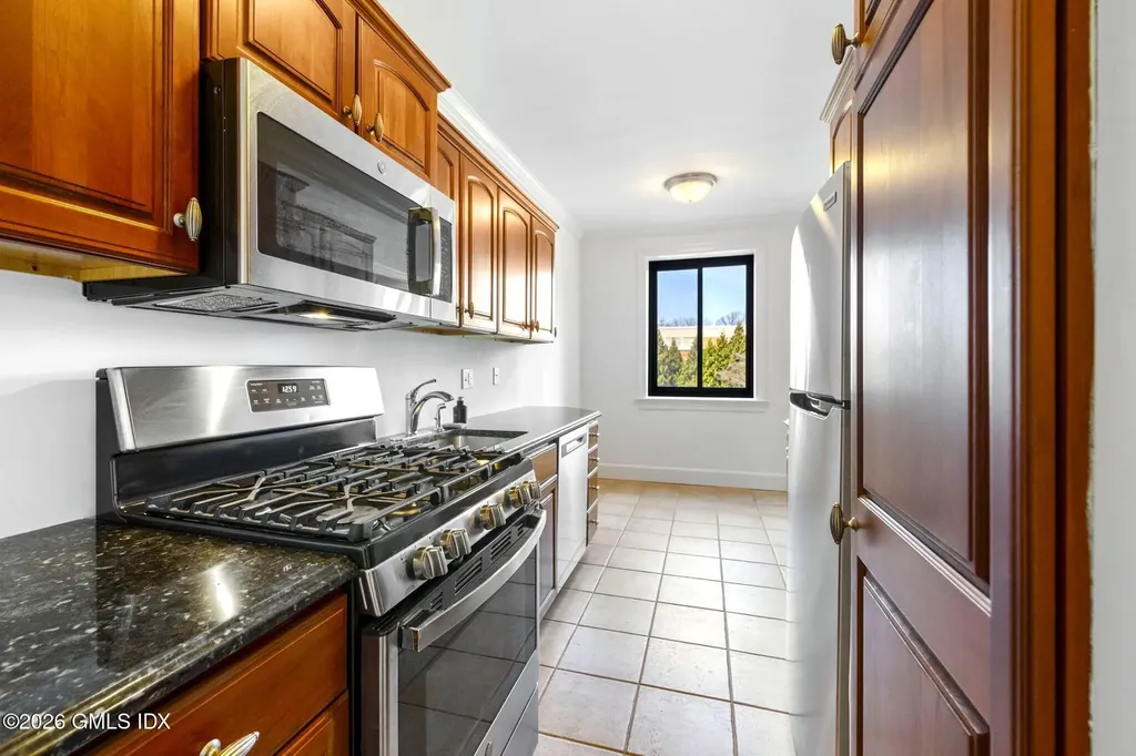 47 Lafayette Place Greenwich CT 06830