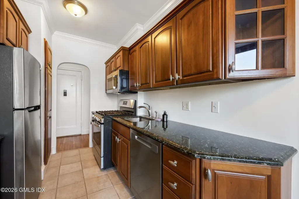 47 Lafayette Place Greenwich CT 06830